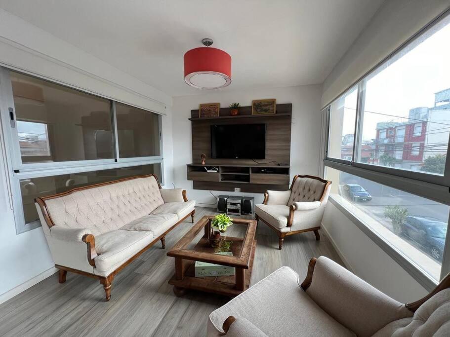 Departamento De Categoria A 50mt De Playa La Perla Apartamento Mar del Plata